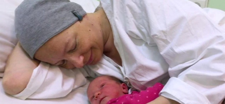 Gdy była w ciąży, usłyszała, że ma raka jajnika. Zaczęła pisać listy do córeczki