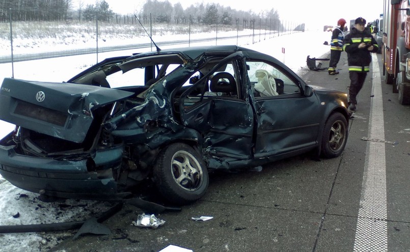 Miejsce wypadku na drodze S8 w powiecie skierniewickim, na wysokości miejscowości Wędrogów