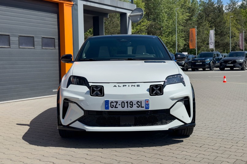 Alpine A290