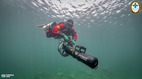 Nurkowanie TOPR w głębinach Morskiego Oka