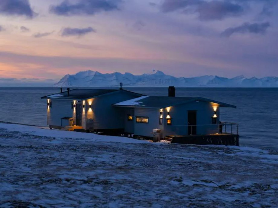 Domek Cecilii Blomdahl w Longyearbyen, jeden z niewielu tego typu domów na wyspie