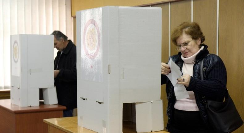 Early results in Armenia's parliamentary elections give a lead to the ruling Republican Party, April 3, 2017