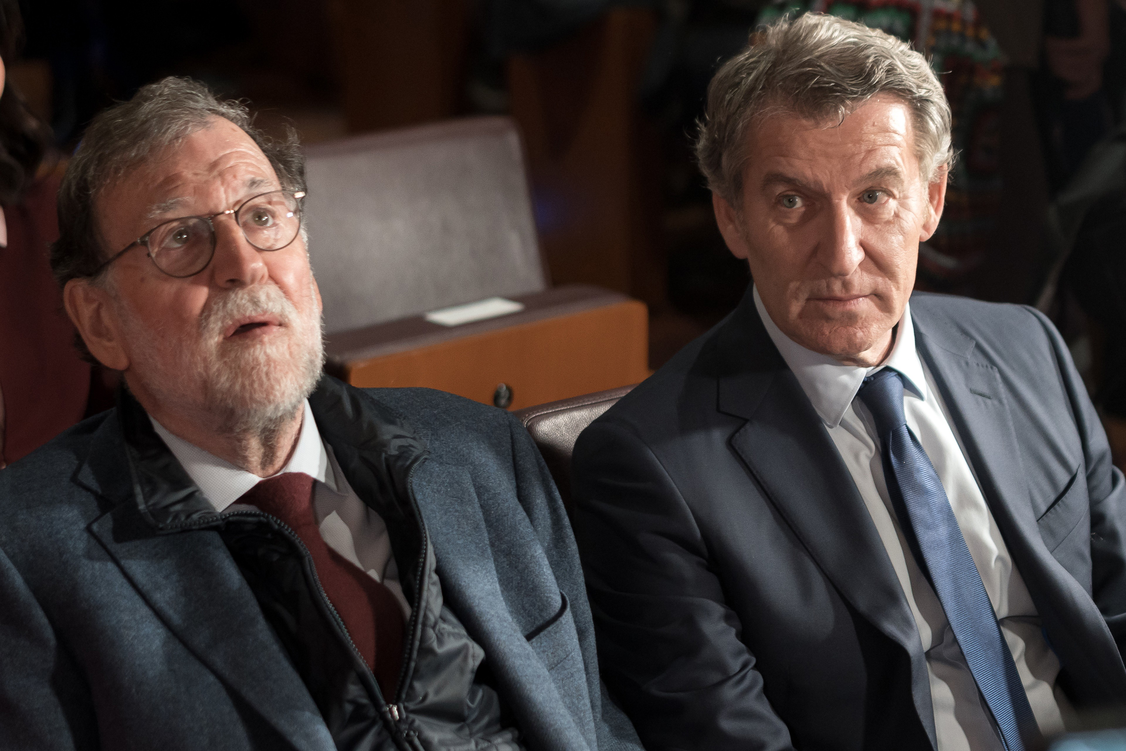 Rajoy acusa a Sánchez de entregarse a los autores del 'golpe' catalán