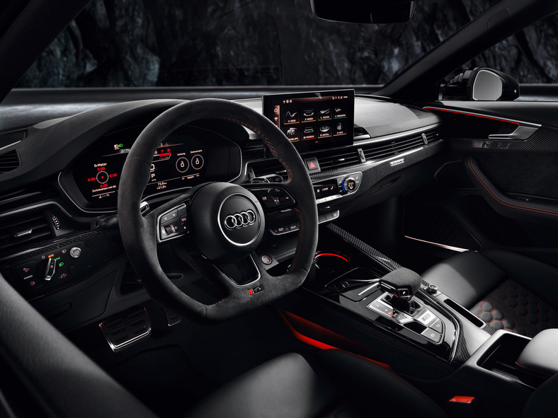 Nowe Audi RS 4 Avant – szybsze i naszpikowane nową elektroniką