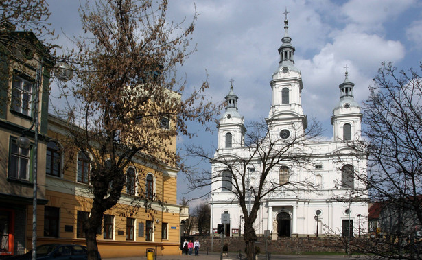 Pedofilia tuszowana w parafii? "Gazeta Radomszczańska" ujawnia skandal i szokujące stenogramy