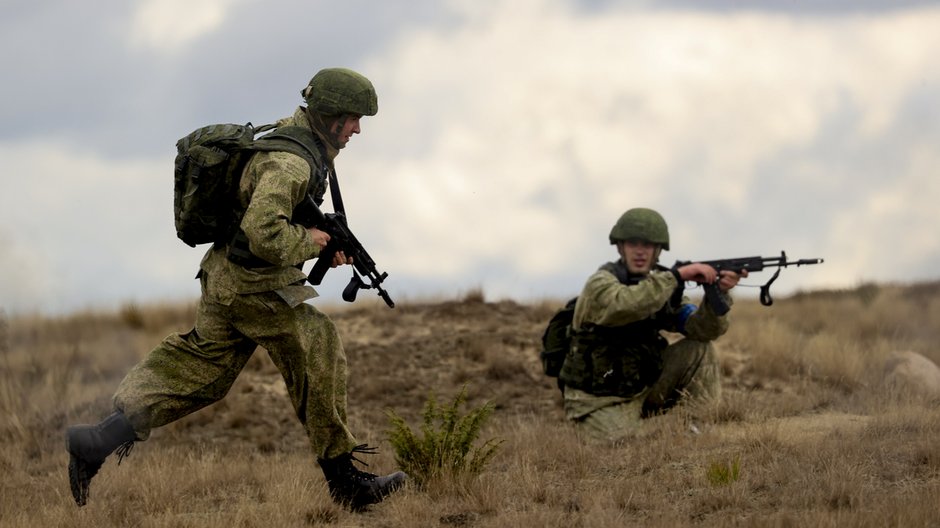 Rosyjscy żołnierze na poligonie pod Brześciem na Białorusi podczas manewrów "Zapad 2021", wrzesień 2021 r.