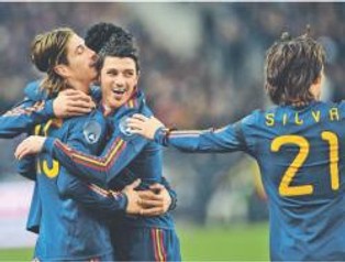 Faworyci mundialu ustalili wysokość premii za zwycięstwo w finale turnieju w RPA: 550 tysięcy na głowę za tytuł