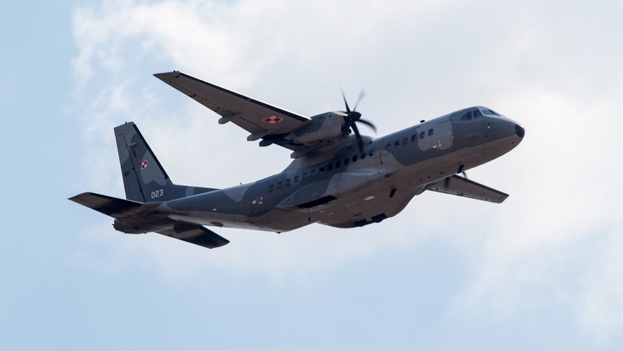 CASA Polskich Sił Zbrojnych podczas Międzynarodowych Pokazów Lotniczych Air Show 2015 w Radomiu  <br><br>fot. (mr) PAP/Michał Walczak