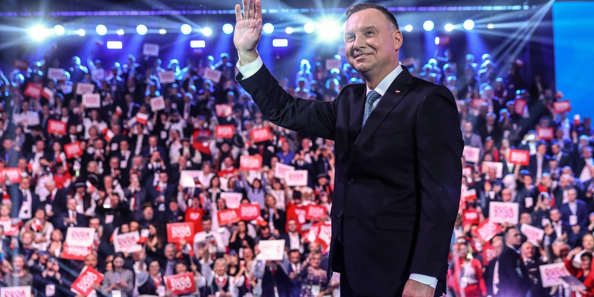 "Boże, strzeż mnie przed przyjaciółmi". Jeśli Andrzej Duda ...