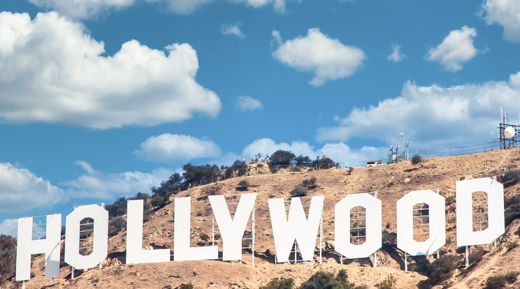 Írók ezrei kezdtek bele tüntetésbe Hollywoodban, miután nem sikerült megegyezniük a nagy filmgyártókkal a fizetésemelésről/ Fotó: Northfoto
