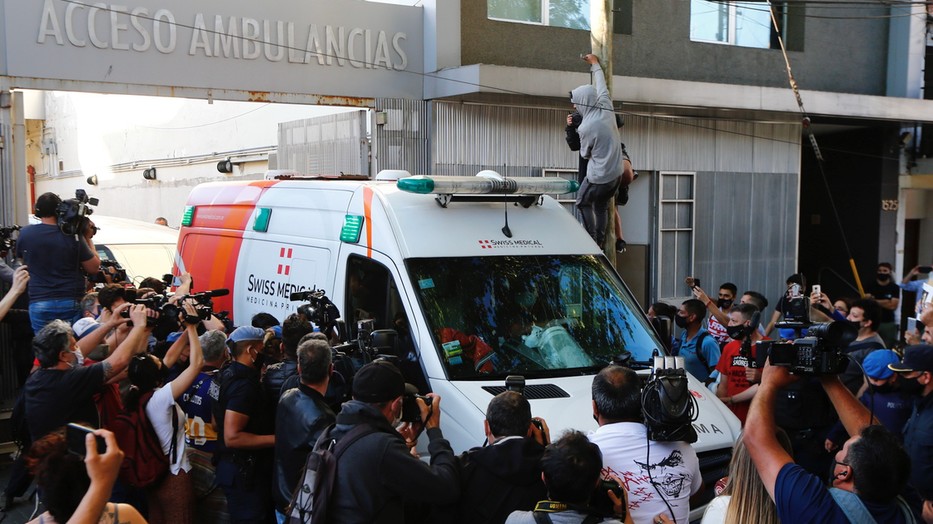 ﷯Maradona ügyvédje szerint túl későn, 30 perccel a riasztás után értek ki a mentők/- gettyimages