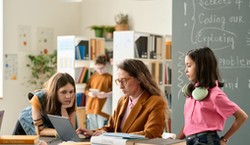 2,5 tys. zł świadczenia dla nauczyciela. Rusza nowy nabór do programu