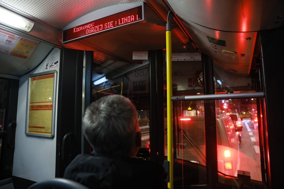 autobus „Ogrzej się – linia A”