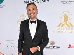 Mistrz dystansu: Krzysztof Ibisz publicznie zażartował ze swoich ślubów