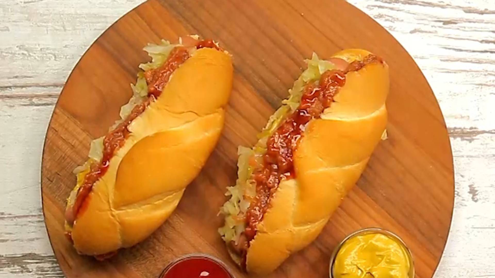 Hot dog kao sa ulica Njujorka