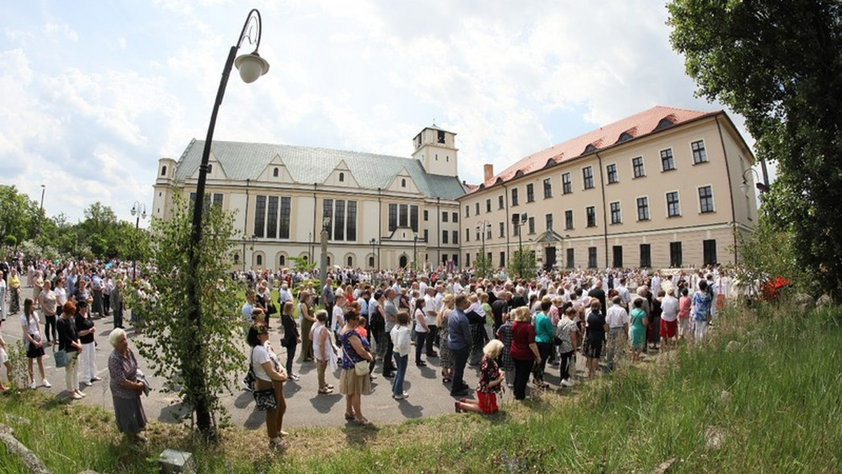 Rękoczyny w klasztorze redemptorystów  w Toruniu. Co się stało?