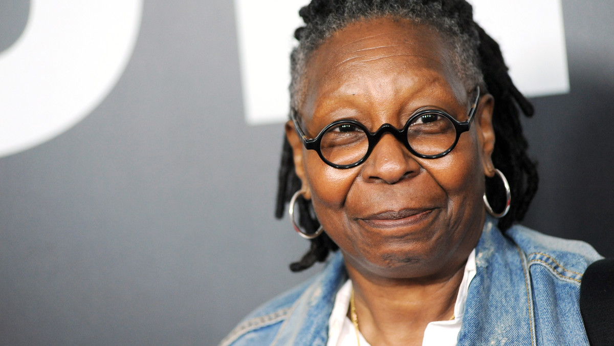 Whoopi Goldberg broni Liama Neesona, który oskarżany jest o rasizm. Aktor przyznał, że przed laty chciał zabić czarnego mężczyznę w ramach zemsty za gwałt na bliskiej mu osobie. "Znam go od lat, on nie jest świętoszkiem" - mówi aktorka.