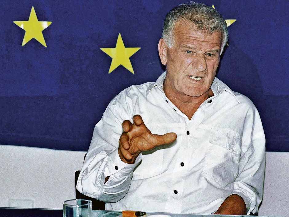 Na kraju će ispasti da se otac sam ubio, da se sam ubio i Đinđić, kaže Veljko, sin Ivana Stambolića