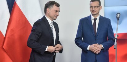 Ziobro niby chwali Morawieckiego, ale tak naprawdę wbija mu szpilę! Jak premier zobaczy tę uszczypliwość...