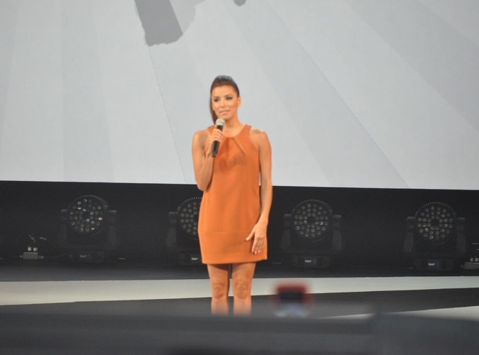 Eva Longoria już na scenie