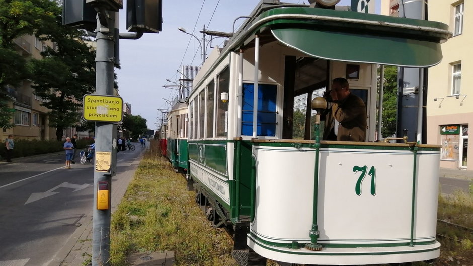 Wystawa łódzkich tramwajów z okazji Europejskiego Tygodnia Zrównoważonego Transportu