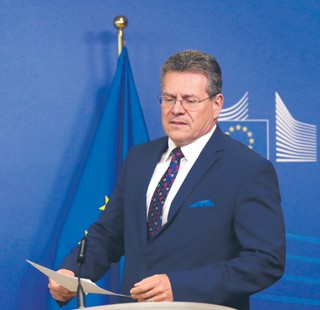 Skomplikowane rozmowy Brukseli z Waszyngtonem