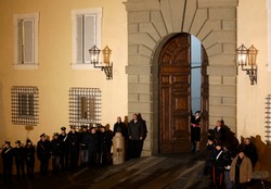 Papież abdykował. Pożegnanie Benedykta XVI. ZDJĘCIA