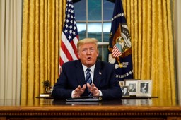 Pandemia koronawirusa: Trump zamyka USA. Zakaz przyjazdu z Europy