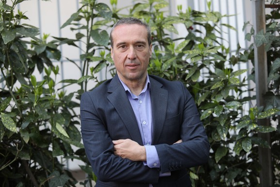 (VIDEO) "Bio sam zarobljen, oštećen mi je sluh" ISPOVEST MLADENA MIJATOVIĆA O DEI I NOVOJ DEVOJCI, ali i otkazima na Pinku: Jovana Jeremić nije ko drugi