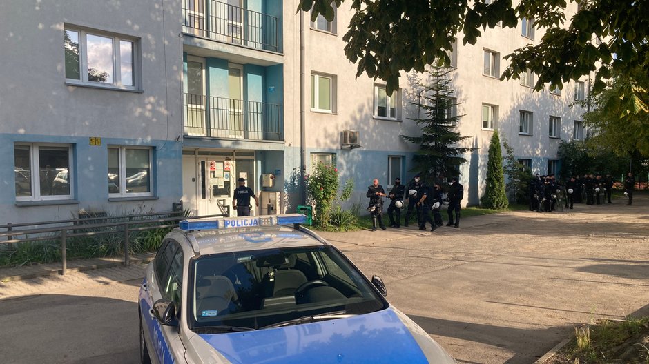 Drugi policjant wydalony ze służby wz. interwencją w izbie wytrzeźwień