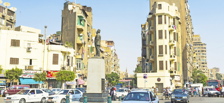 Podróżowanie autobusami, tramwajami i taxi po Egipcie