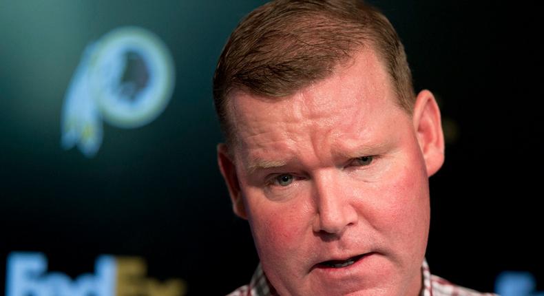 Redskins’ GM Scot McCloughan speaks during a news conference in 2016.