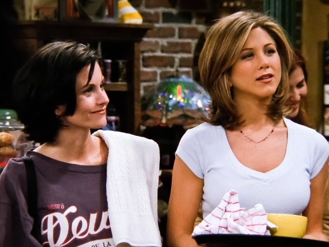 Serija "Prijatelji" donela i bjuti trendove: Kortni Koks i Dženifer Aniston