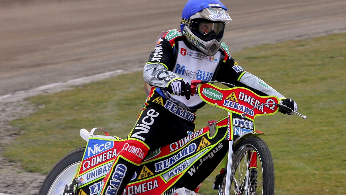 Poważnego osłabienia doznał zespół Unibaksu Toruń tuż przed rozpoczęciem fazy play off Speedway Ekstraligi. Nadgarstek złamał bowiem Wiesław Jaguś. Tym samym żużlowiec nie będzie w stanie wyjechać na tor przez najbliższe trzy tygodnie.