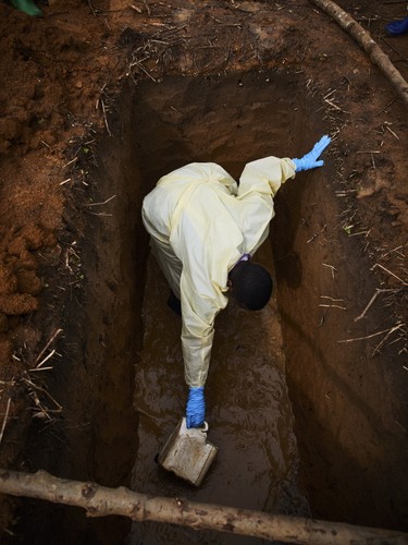 EPIDEMIA EBOLI W DEMOKRATYCZNEJ REPUBLICE KONGA