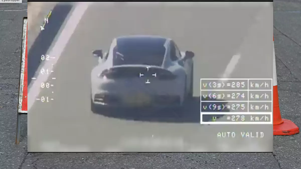 Porsche jadące 285 km/h