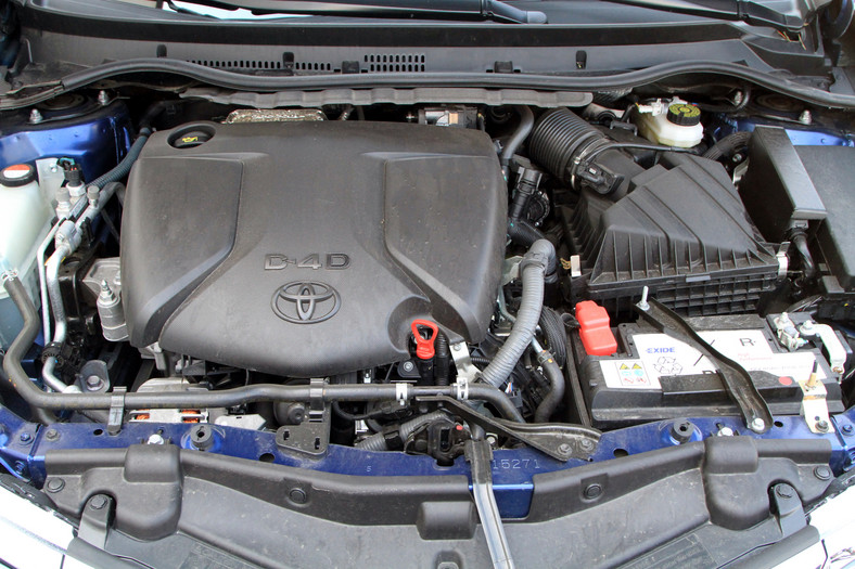 Toyota Auris Diesel, benzyna czy hybryda?