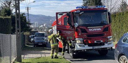 Groźny pożar w Bielsku-Białej. Trzy osoby, w tym dziecko, trafiły do szpitala