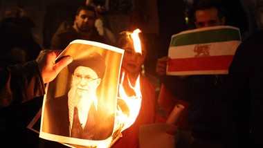 ceny ropy rosną przez konflikt usa-iran. czy prognozy 70 usd za baryłk