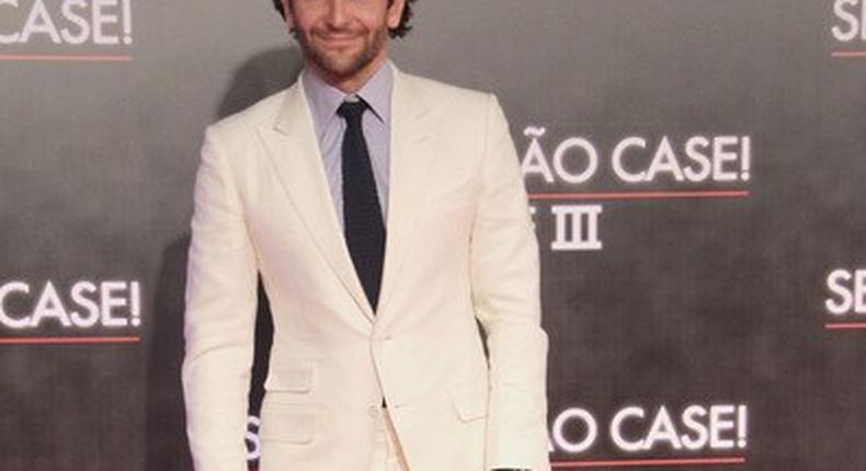 Bradley Cooper wearing twill chinos