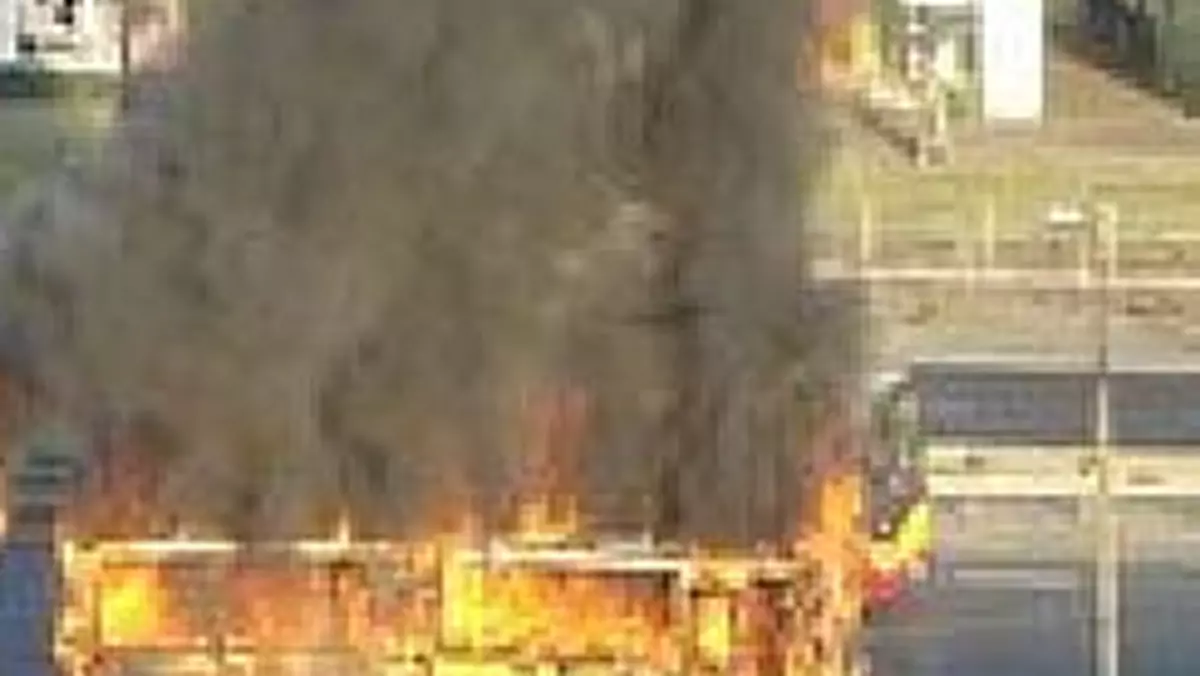 Warszawa: spalił się autobus na ulicy!
