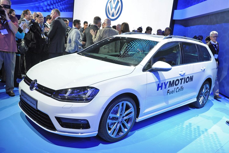 Volkswagen golf variant HyMotion