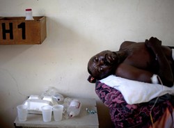 Ponad 3 tysiące zmarłych, 150 tysięcy zarażonych