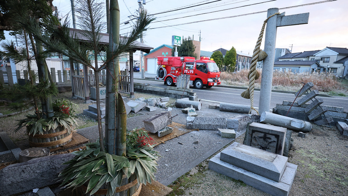 Skutki tragicznego trzęsienia ziemi w Japonii. Nie żyje co najmniej 48 osób
