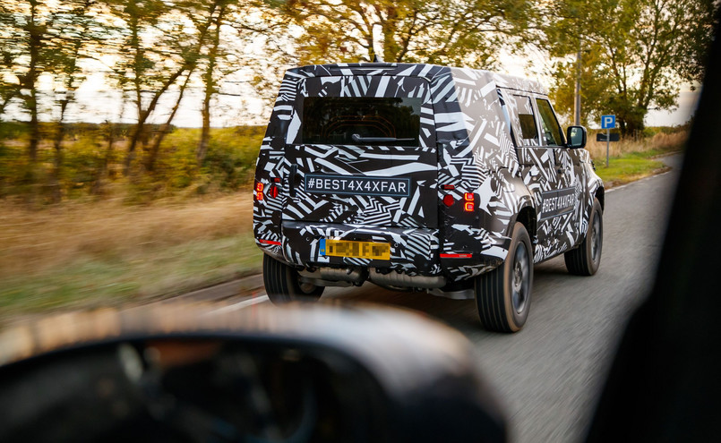 Land Rover Defender nowej generacji zadebiutuje w 2019 roku