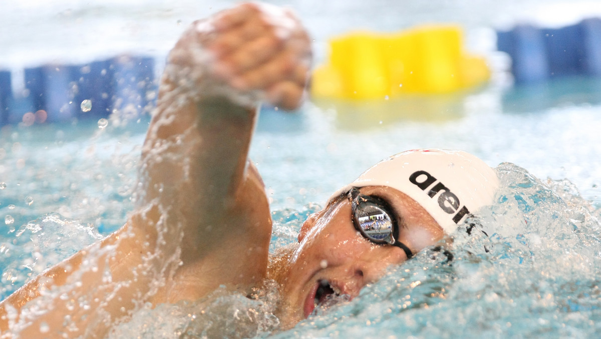 Filip Zaborowski i Paweł Furtek odpadli w eliminacjach 400 metrów stylem dowolnym pływacki mistrzostw Europy w Berlinie. Biało-Czerwoni zajęli odpowiednio 16. i 37. lokaty w kwalifikacjach. Do finału awansowało ośmiu pływaków z najlepszymi czasami.