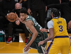 Liga NBA. 50 punktów Antetokounmpo, Celtics rozgromili "Sixers"