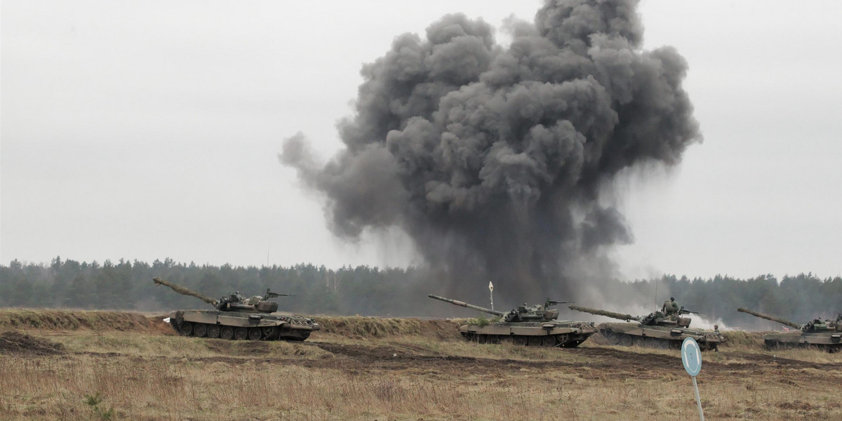 Ćwiczenia wojskowe NATO AMBER LYNX 23 w  Orzyszu. Dowódcy paktu alarmują, że w momencie ataku Rosji na Europę, Sojusz będzie miał problem z przemieszczaniem się. 