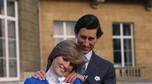 Książę Karol z Dianą po ogłoszeniu zaręczyn w 1981 roku