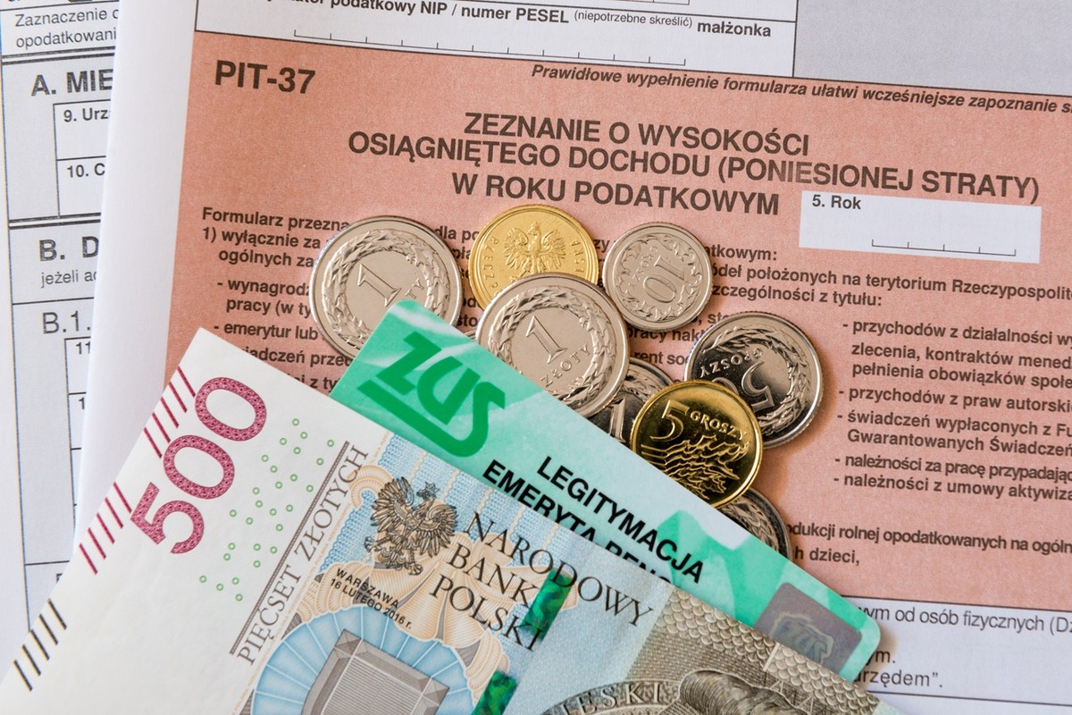 Rozliczenie PIT za 2025 r. Ponad 10,5 mln osób dostanie list od ZUS. Co trzeba wiedzieć?